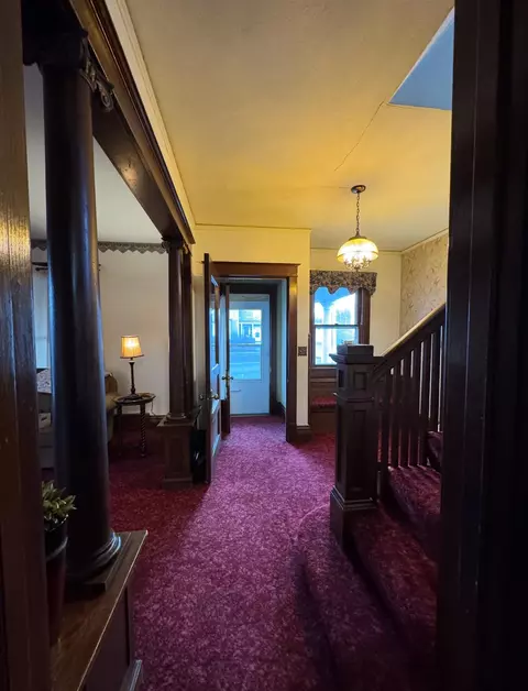 Entry Way - 152 Spring St, Berlin, WI 54923 photo 3 of 7