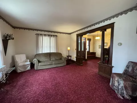 Living - 152 Spring St, Berlin, WI 54923 photo 2 of 3