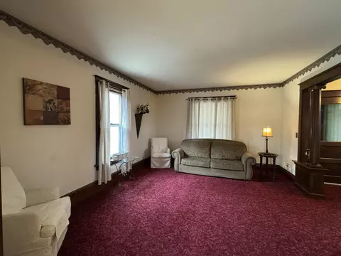 Living - 152 Spring St, Berlin, WI 54923 photo 1 of 3