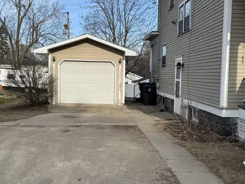 Exterior - 152 Spring St, Berlin, WI 54923 photo 2 of 6