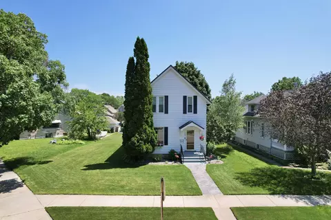700 Jackson St, Marinette, WI 54143