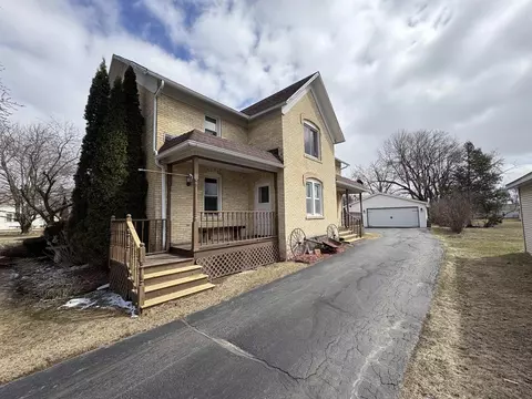 104 E Park St, Bonduel, WI 54107