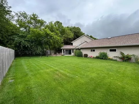 Exterior - w2525 Clover Downs Court, Appleton, WI 54915 photo 19 of 20