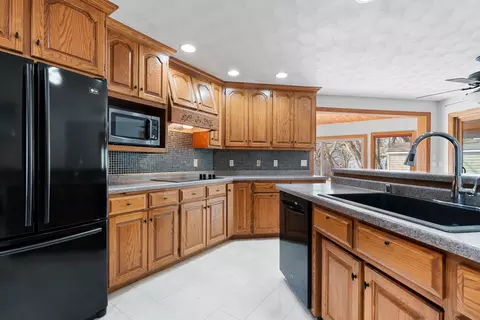 Kitchen - w2525 Clover Downs Court, Appleton, WI 54915 photo 3 of 5