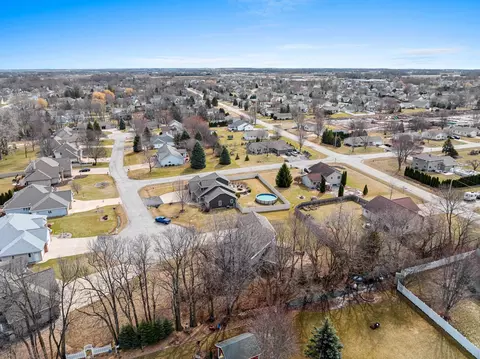 View/Area - w2525 Clover Downs Court, Appleton, WI 54915 photo 7 of 11
