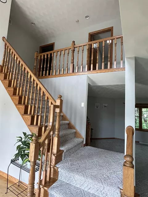 Entry Way - w2525 Clover Downs Court, Appleton, WI 54915 photo 3 of 4