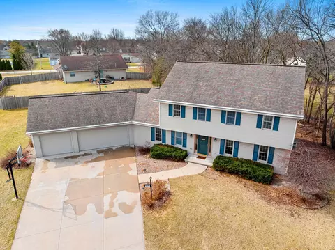 View/Area - w2525 Clover Downs Court, Appleton, WI 54915 photo 1 of 11