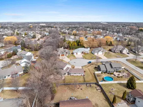View/Area - w2525 Clover Downs Court, Appleton, WI 54915 photo 9 of 11