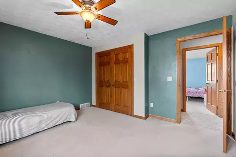 Bedroom - w2525 Clover Downs Court, Appleton, WI 54915 photo 5 of 7