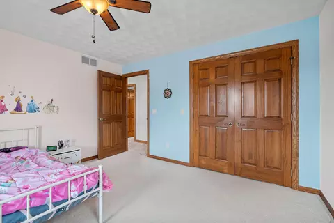 Bedroom - w2525 Clover Downs Court, Appleton, WI 54915 photo 7 of 7