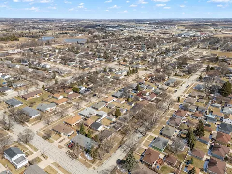 View/Area - 1212 E Byrd St, Appleton, WI 54911 photo 4 of 9