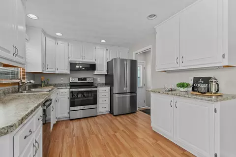 Kitchen - 1212 E Byrd St, Appleton, WI 54911 photo 2 of 3