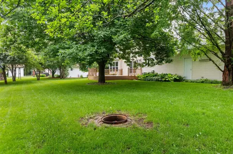 Exterior - w6050 Strawflower Drive, Appleton, WI 54915 photo 5 of 9