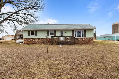 n7176 Fitzgerald Road, New London, WI 54961