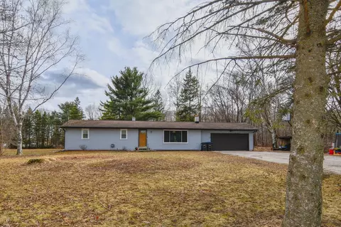 327 Sunlite Dr, Hobart, WI 54155