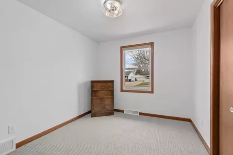 1301 E Sylvan Ave, Appleton, WI 54915 photo 9