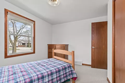1301 E Sylvan Ave, Appleton, WI 54915 photo 13