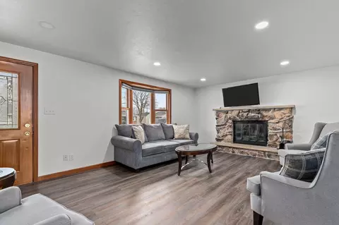1301 E Sylvan Ave, Appleton, WI 54915 photo 4