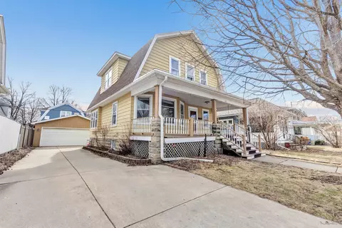 831 Oregon St, Green Bay, WI 54303