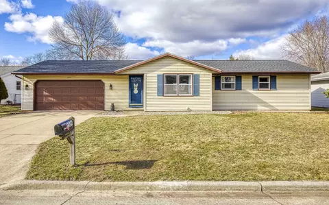 1524 E Moon Beam Trl, Appleton, WI 54915