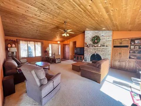 Living - 2413 W Roselawn Dr, Appleton, WI 54914 photo 3 of 6