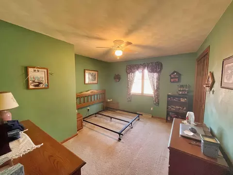 Bedroom - 2413 W Roselawn Dr, Appleton, WI 54914 photo 1 of 9