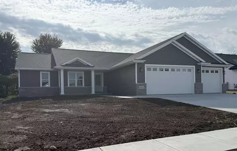 2573 S Stellita Cir, De Pere, WI 54115