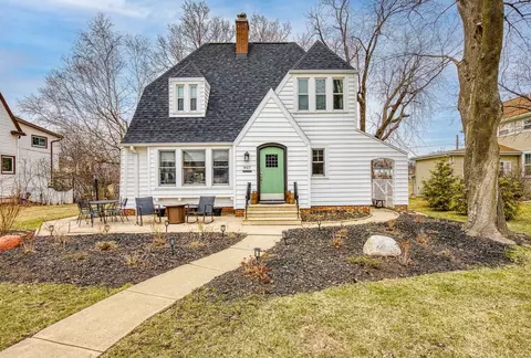 907 Roosevelt St, Kaukauna, WI 54130