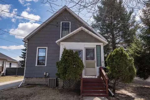 609 10th Ave, Green Bay, WI 54303