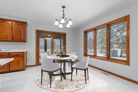 Dining - w6181 Long Court, Appleton, WI 54914 photo 1 of 1