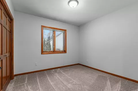 Bedroom - w6181 Long Court, Appleton, WI 54914 photo 3 of 8