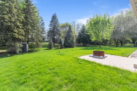 Exterior - w6181 Long Court, Appleton, WI 54914 photo 7 of 9