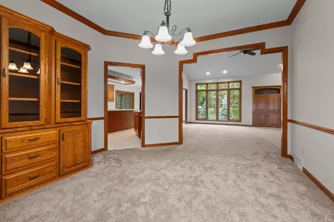 Living - w6181 Long Court, Appleton, WI 54914 photo 8 of 9