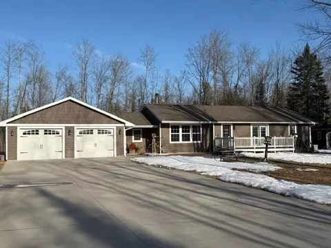 15536 Jenny Ln, Mountain, WI 54149