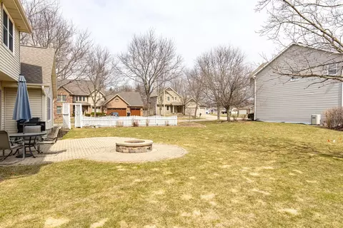 Exterior - 1 Diane Ln, Appleton, WI 54915 photo 4 of 7