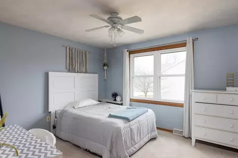Bedroom - 1 Diane Ln, Appleton, WI 54915 photo 5 of 5