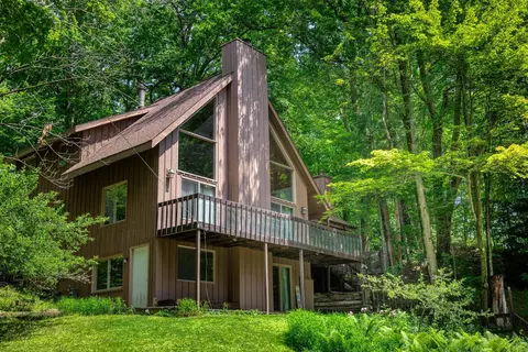 740 Melanie Ln, Oneida, WI 54155