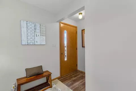 Entry Way - 3001 N Morrison St, Appleton, WI 54914 photo 1 of 2
