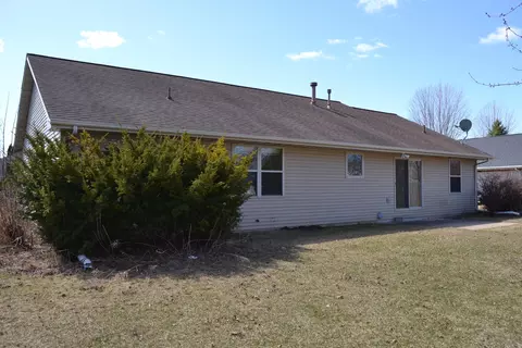 w5440 White Clover Circle, Appleton, WI 54915 photo 2