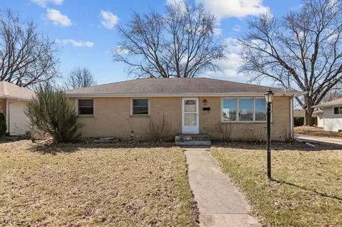 625 11th St, Menasha, WI 54952