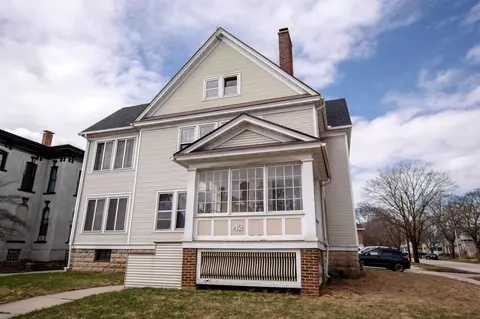 42 N Park Ave, Fond Du Lac, WI 54935
