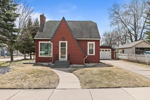 20 15th St, Clintonville, WI 54929