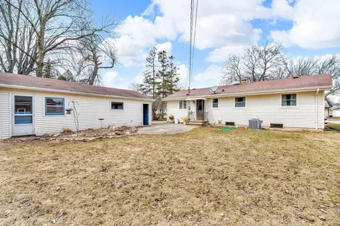 Exterior - 631 E Taft Ave, Appleton, WI 54915 photo 2 of 3