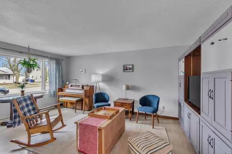 Living - 631 E Taft Ave, Appleton, WI 54915 photo 1 of 1