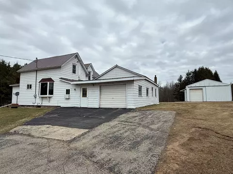 W7332 3.5 Road, Menominee, MI 49858
