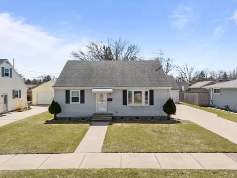 727 E Coolidge Ave, Appleton, WI 54915 photo 2
