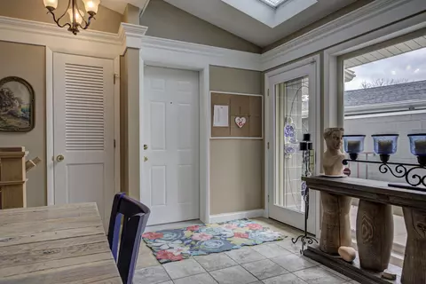 Entry Way - 1238 W Nicolet Cercle, Appleton, WI 54914 photo 1 of 8