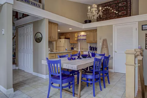 Dining - 1238 W Nicolet Cercle, Appleton, WI 54914 photo 2 of 2