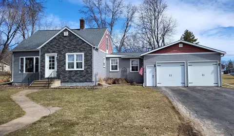 316 N 3rd Ave, Edgar, WI 54426
