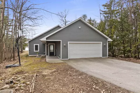 5005 Machickanee Ln, Lena, WI 54139